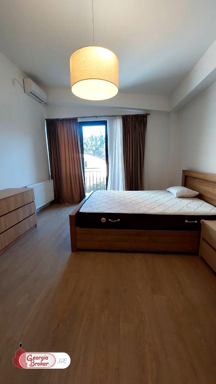 იყიდება ახალი გარემონტებული 7 ოთახიანი სახლი დიღომი 8ში